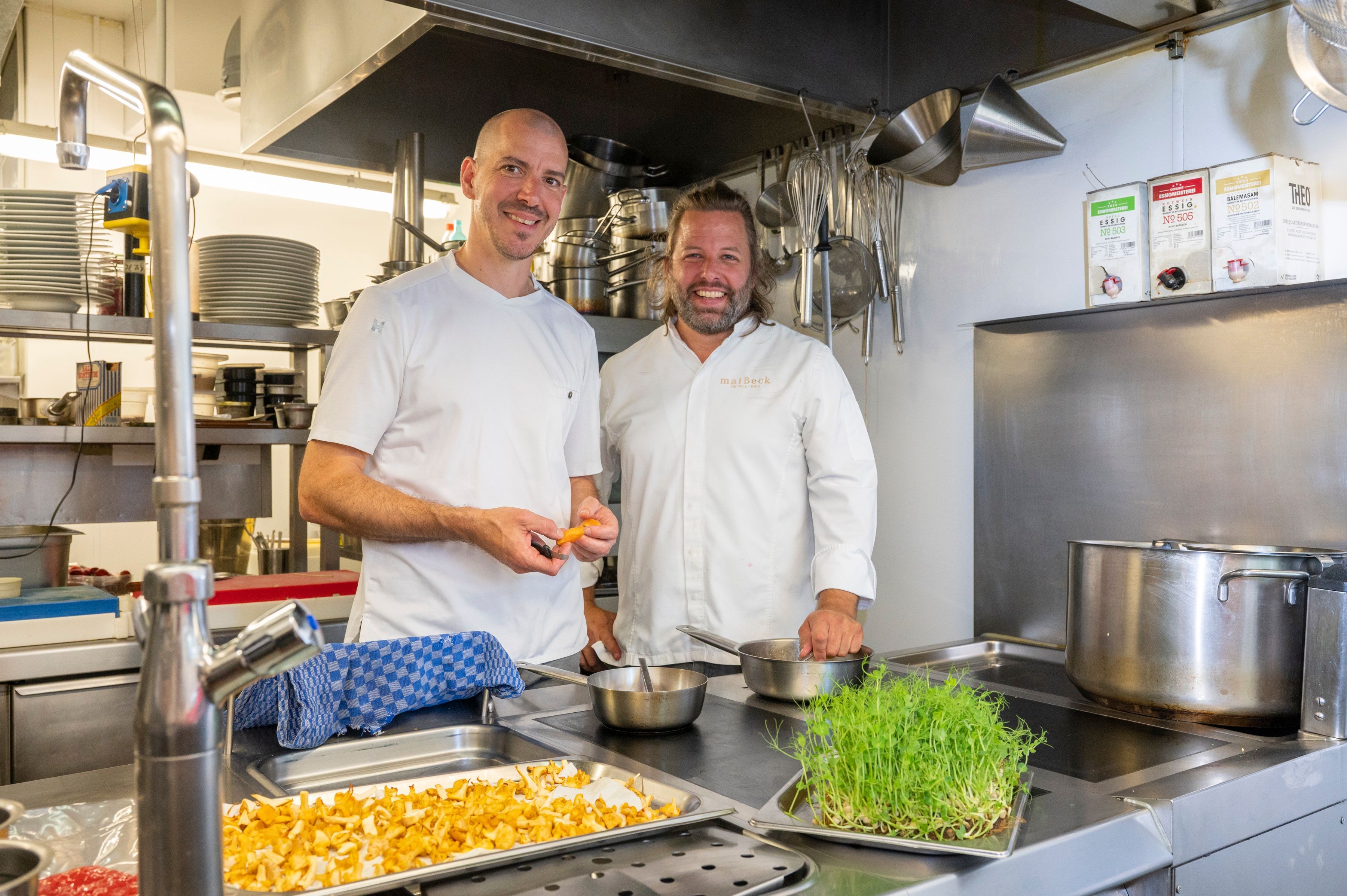 14.06.2023, Köln:  Jan C. Maier & Tobias Becker sind die Köche. Das Sommermenü im Maibeck. Foto: Uwe Weiser