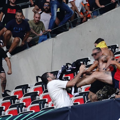 In Nizza kam es zu schweren Ausschreitungen.