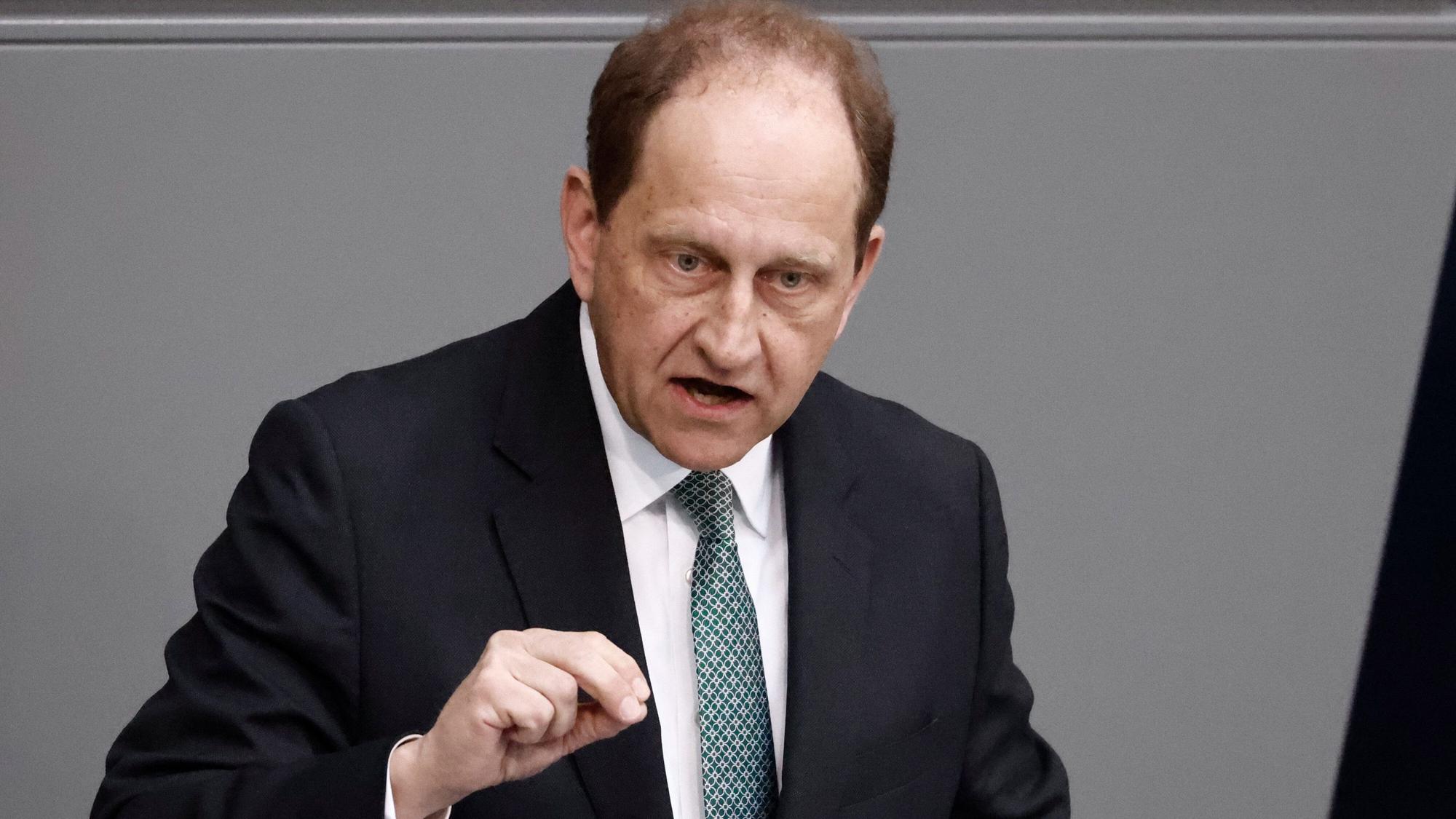 Alexander Graf Lambsdorff (FDP) reist auf Geheiß der Bundesregierung aus Moskau nach Berlin. (Archivbild)