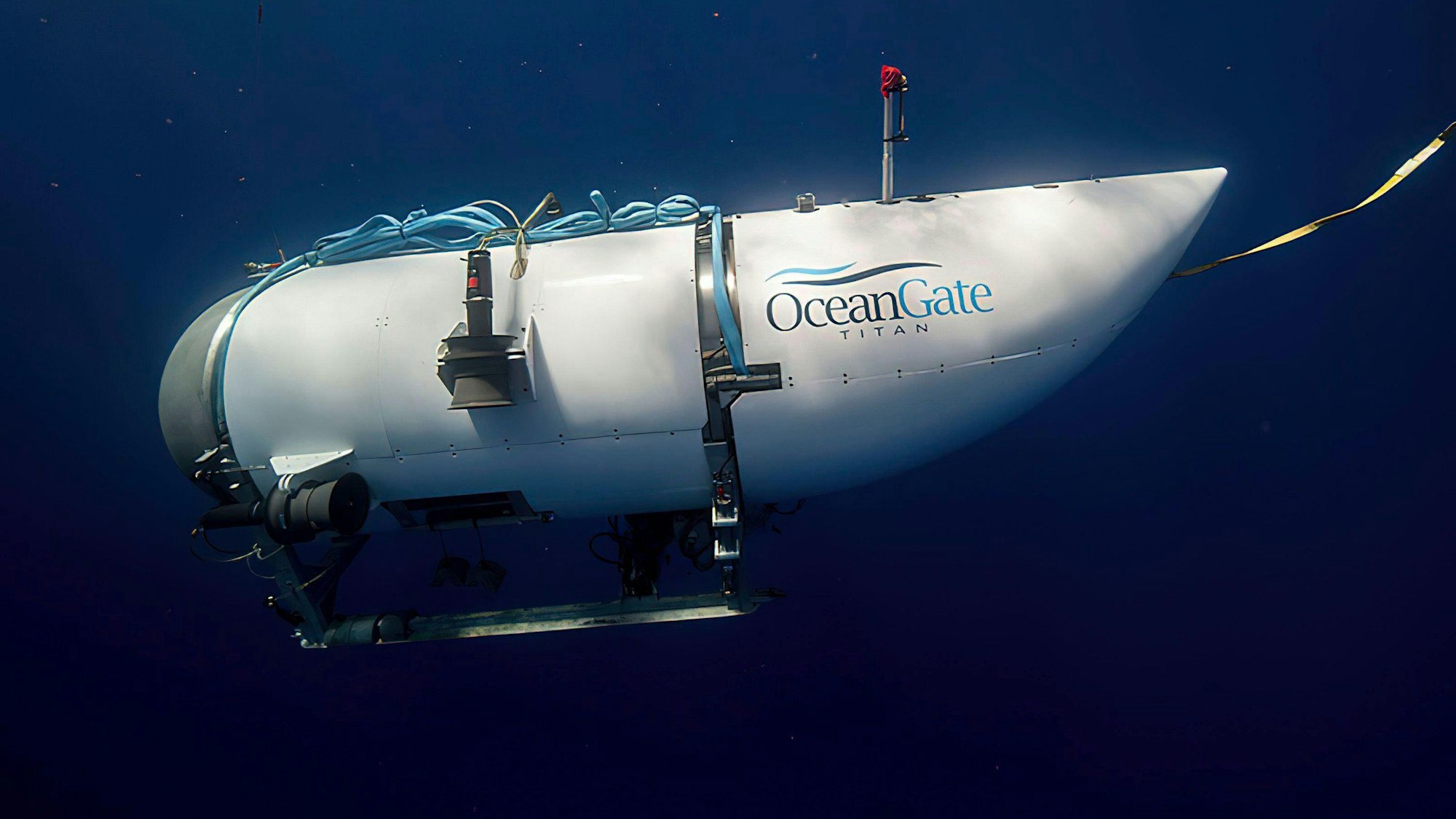 Diese von OceanGate Expeditions zur Verfügung gestellte undatierte Aufnahme zeigt das „Titan“-U-Boot des Unternehmens. Im Nordatlantik suchen Rettungskräfte fieberhaft nach dem Tauchboot, das mit fünf Insassen auf dem Weg zum berühmten Wrack der „Titanic“ war.