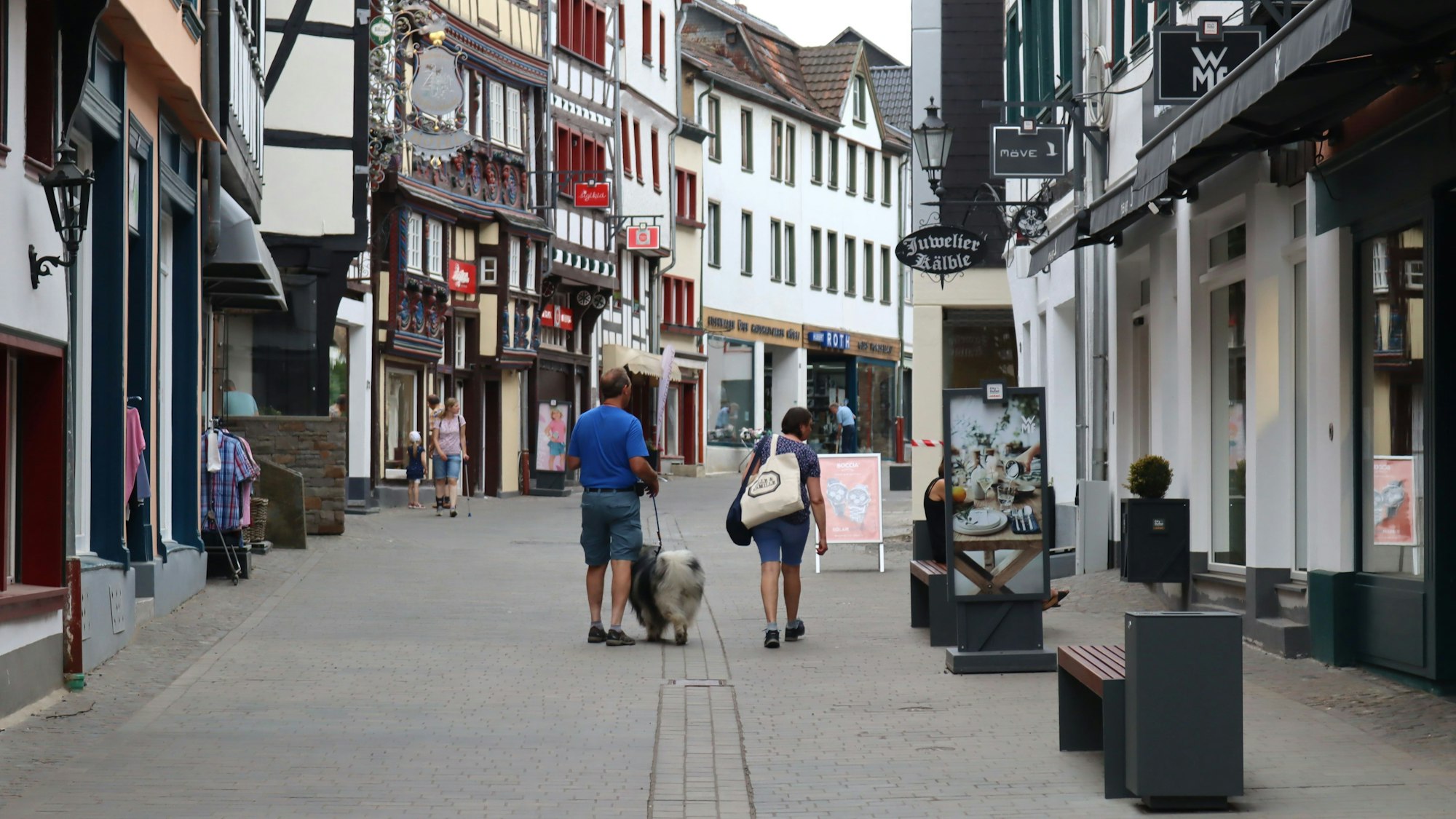 Auch die Orchheimer Straße und die Marktstraße sollen Fußgängerzone werden. Hier Bilder vom 20. Juni 2023.