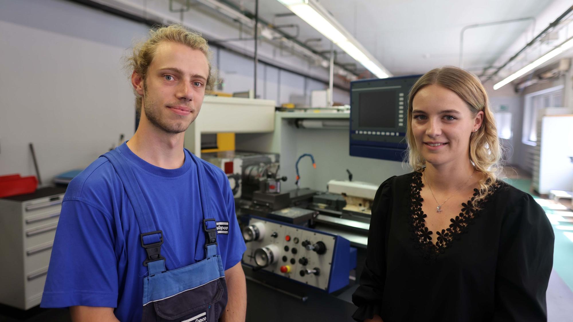 Trotz Abitur zunächst mal eine Ausbildung: Peter Kossmann und Lena Paas bereuen ihre Entscheidung nicht.