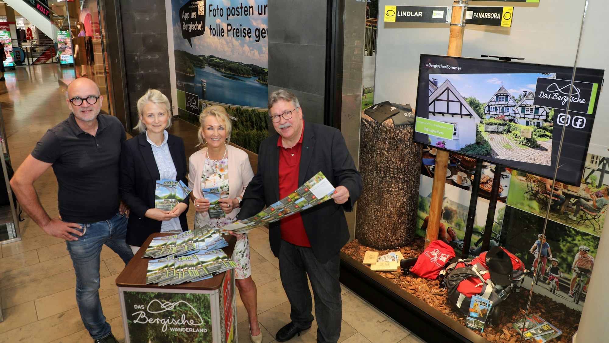 (v.l.) Klaus Lawrenz, Angelika Assenmacher, Gabi Wilhelm, Martin Westermann.