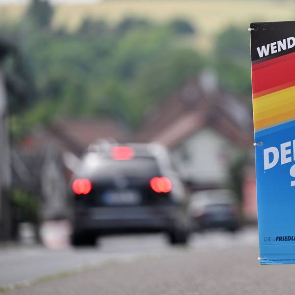 Gegen was soll der Osten eigentlich aufstehen? AfD-Plakat im Kreis Sonneberg.