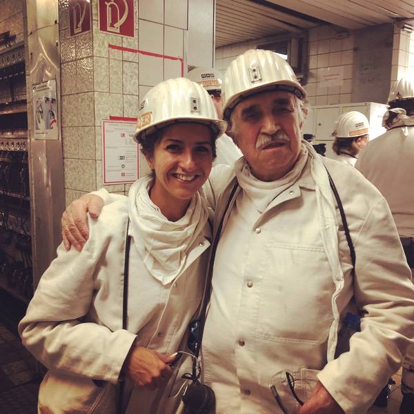 Serap Güler (CDU) mit ihrem Vater Nail Celen in Bergwerkskleidung.