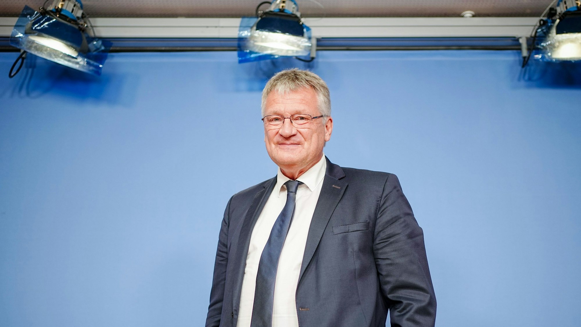 Der ehemalige AfD-Bundesvorsitzende Jörg Meuthen gibt eine Pressekonferenz zu seinem Eintritt in die Deutsche Zentrumspartei.