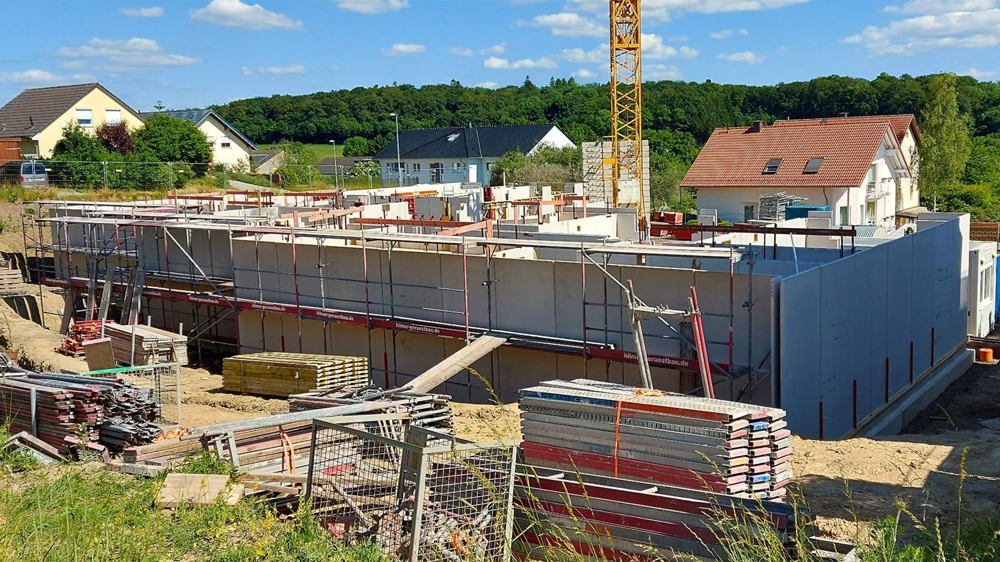 Der Rohbau eines neuen Kindergartens in Blankenheim.
