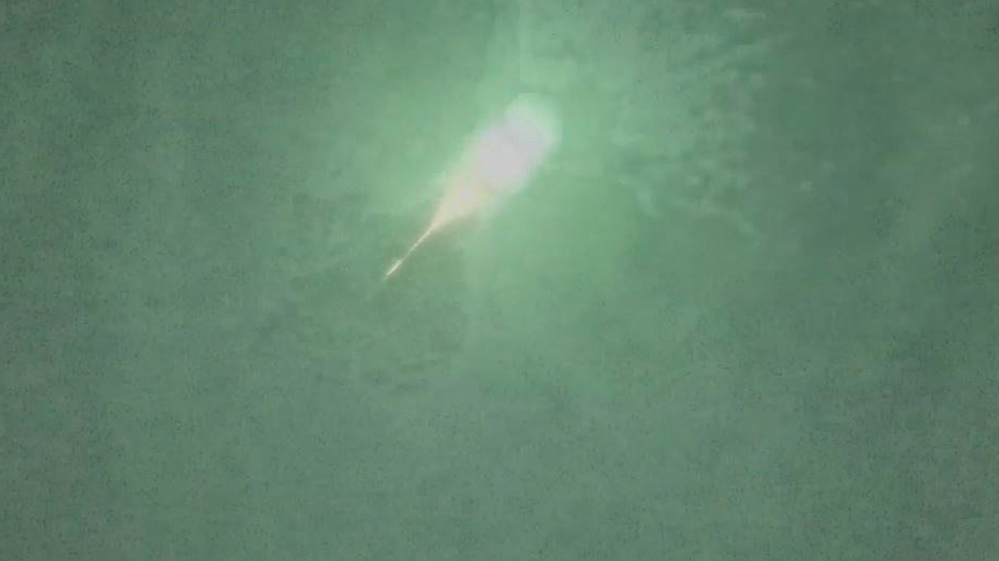 Großer Meteoroid zieht über Deutschland spektakuläre Bilder