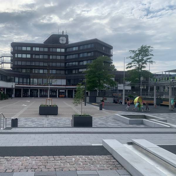 Die Marktplatte am Karl-Gatzweiler-Platz im Sankt Augustin
