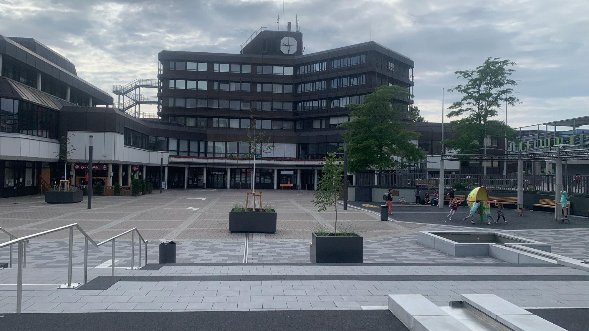 Die Marktplatte am Karl-Gatzweiler-Platz im Sankt Augustin