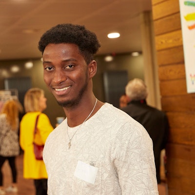 Ibrahim Diaho bei der Abschlussveranstaltung im Kreishaus.