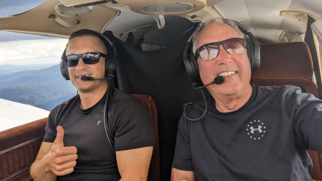 Delta-Piloten Barry Behnfeldt und Aaron Wilsona auf ihrer Reise