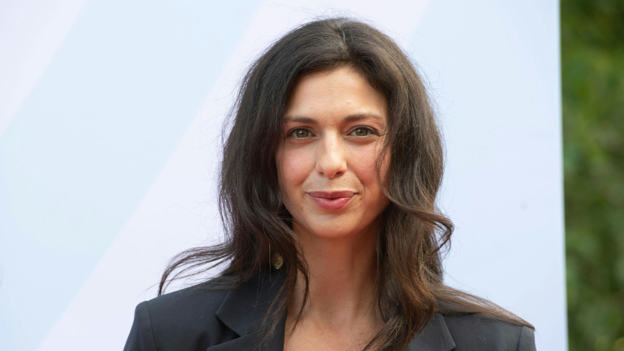 Darf Nadia Kailouli das Mittagsmagazin von ARD und ZDF nicht mehr moderieren, weil sie keinen ostdeutschen Hintergrund hat? Das jedenfalls behaupten sie und ihr Moderatoren-Kollege Aimen Abdulaziz-Said auf Twitter. (Archivbild)