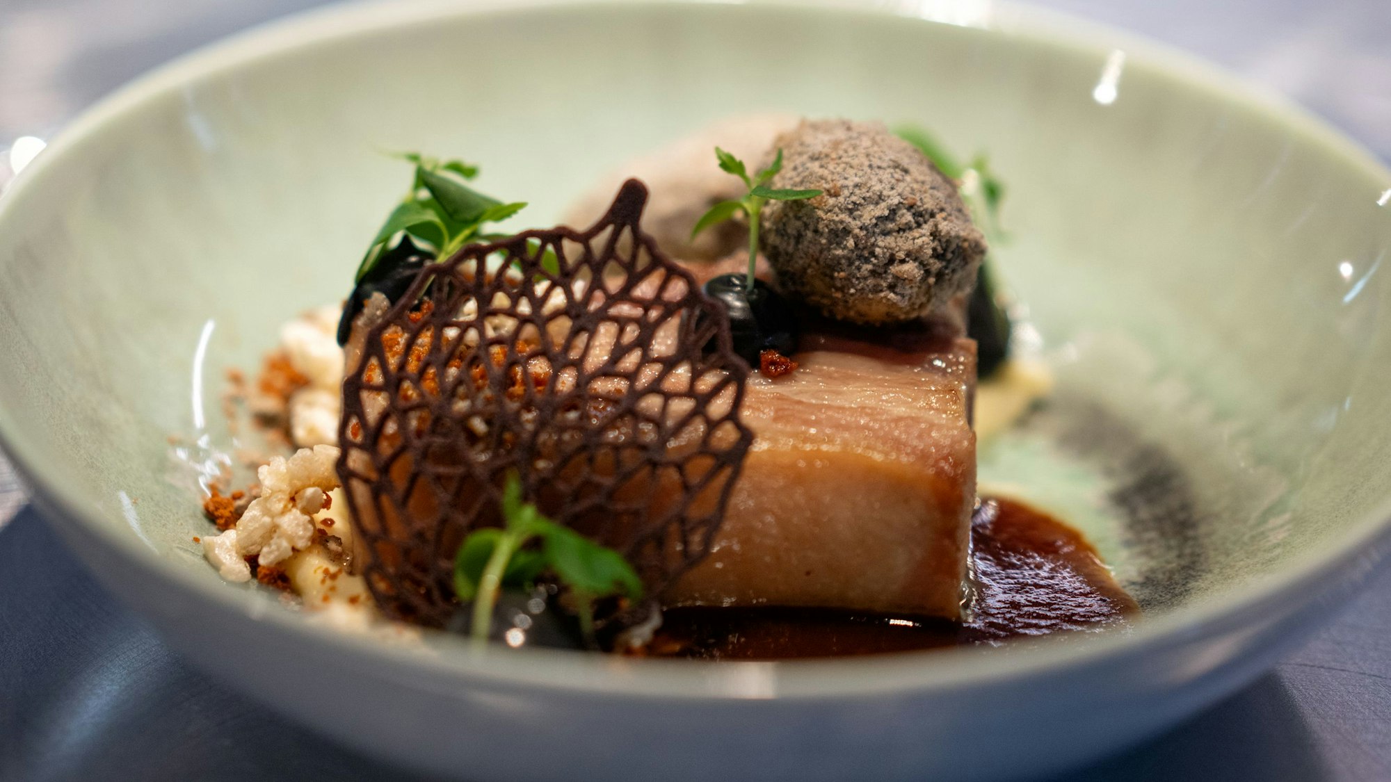 In der „Weinbar Luis Dias“ gibt es eine Auswahl kleiner Gerichte.