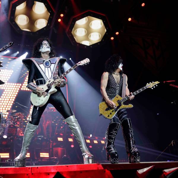 Paul Stanley (The Starchild, Gesang, Rhythmusgitarre), Gene Simmons (The Demon, Gesang, Bass), Tommy Thayer (The Spaceman, Leadgitarre, seit 2002) und Eric Singer (The Cat, Schlagzeug)
am 02. Juli 2023
in der Lanxess Arena