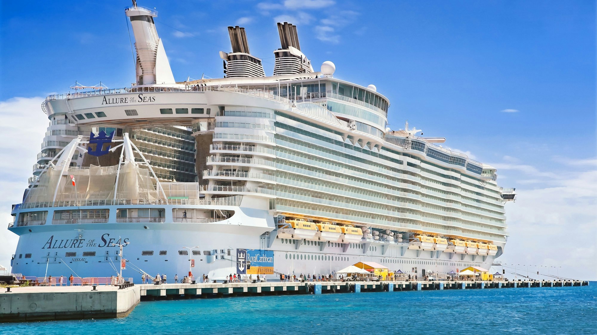 Allure of the Seas liegt am Hafen Philipsburg auf St. Maarten. (Archivbild)