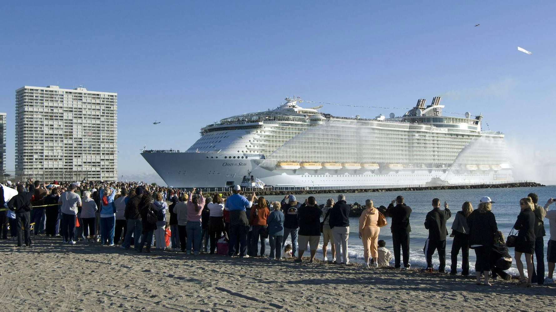 Das Kreuzfahrtschiff Oasis of the Seas läuft in Port Everglades, Florida, ein.