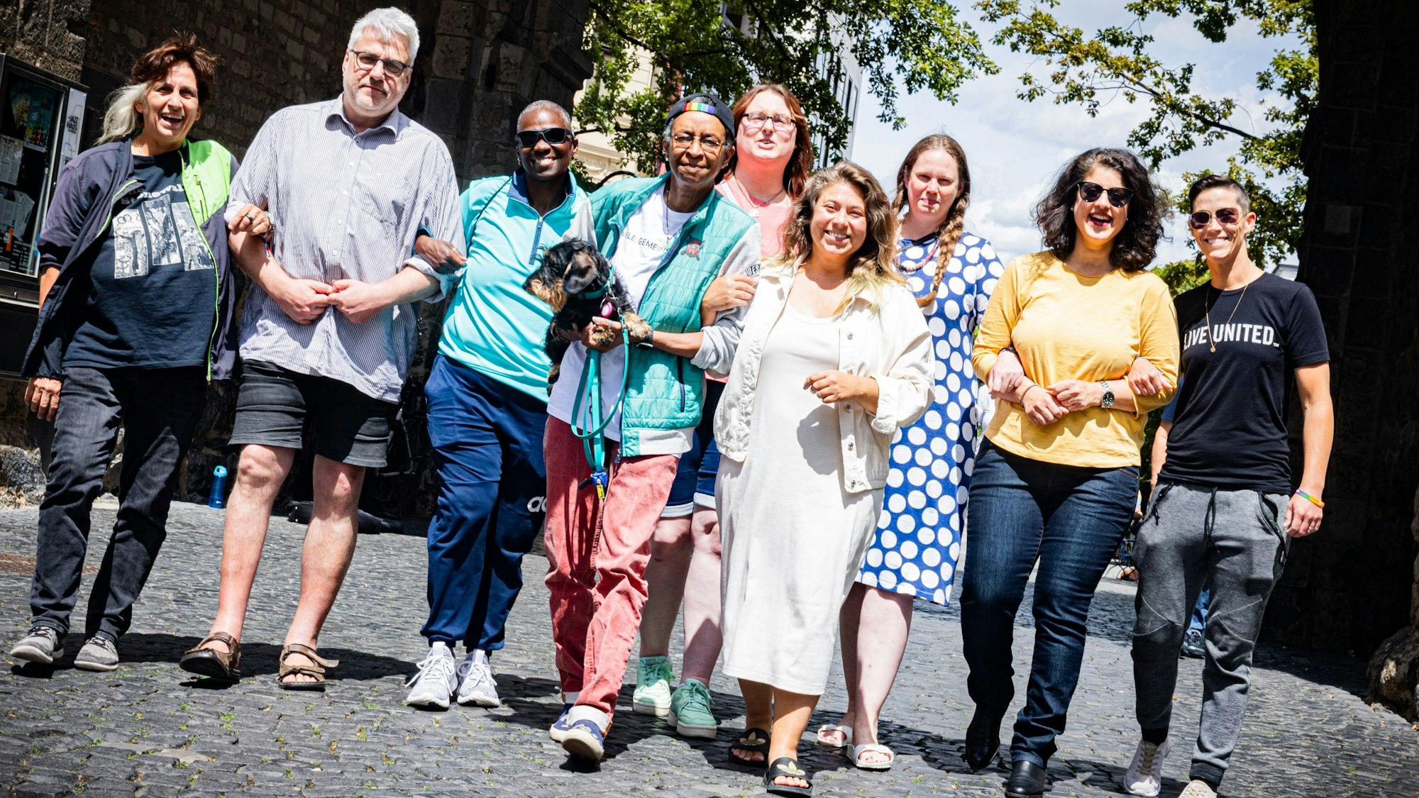 Cheryl Dowtin mit deutschen und amerikanischen Aktivistinnen.