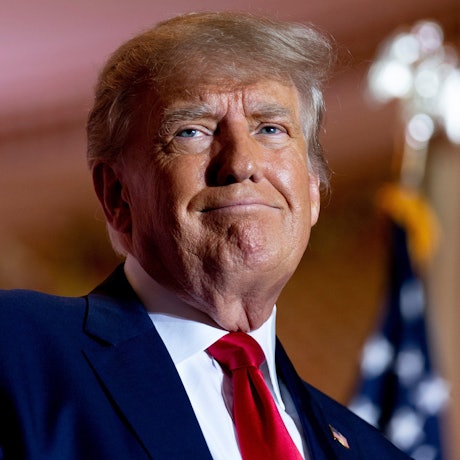 Donald Trump, ehemaliger US-Präsident, spricht in seinem Anwesen Mar-a-Lago. (Archivbild)