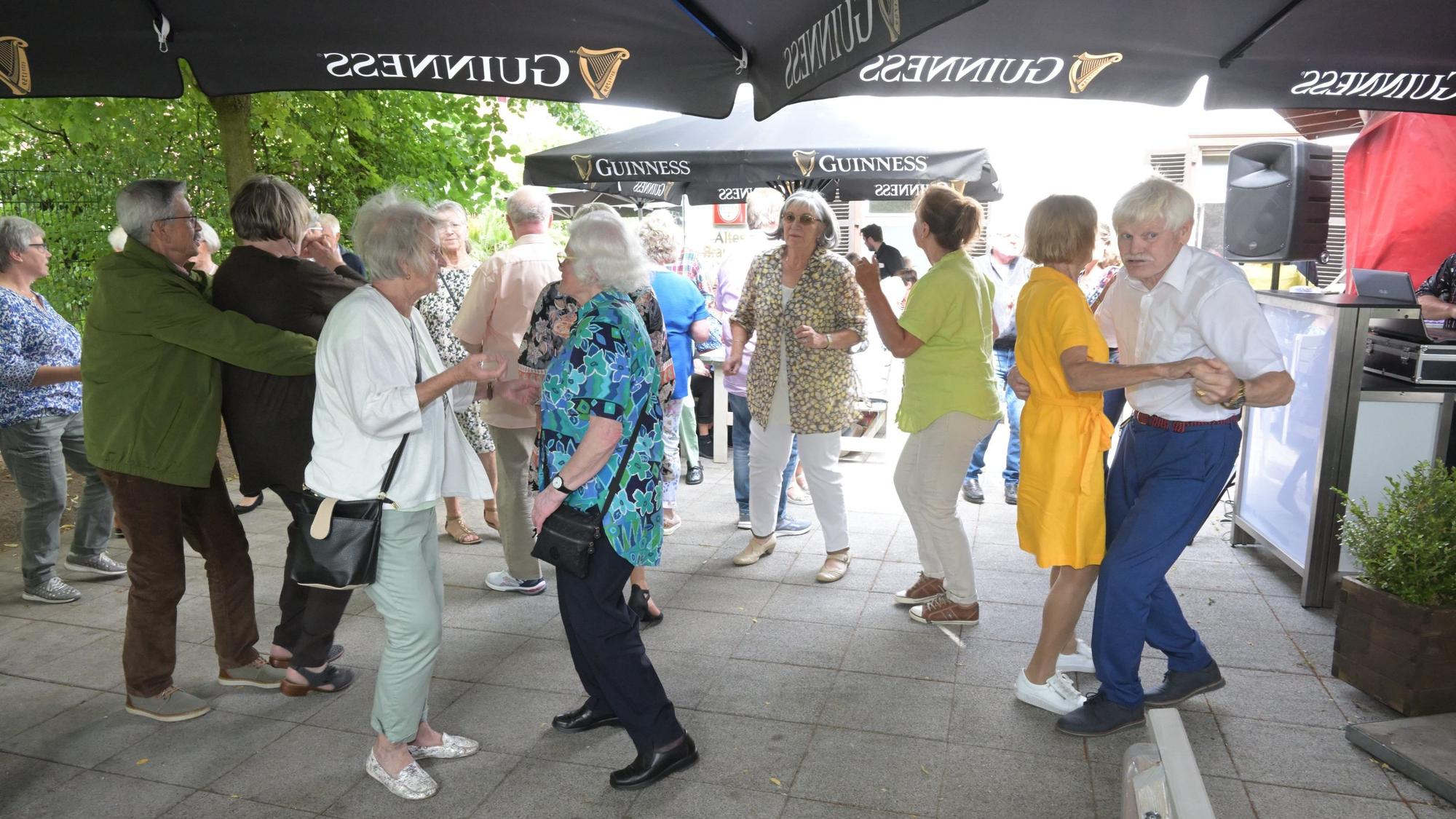 Tanzcafé für Senioren Gasthaus Paas