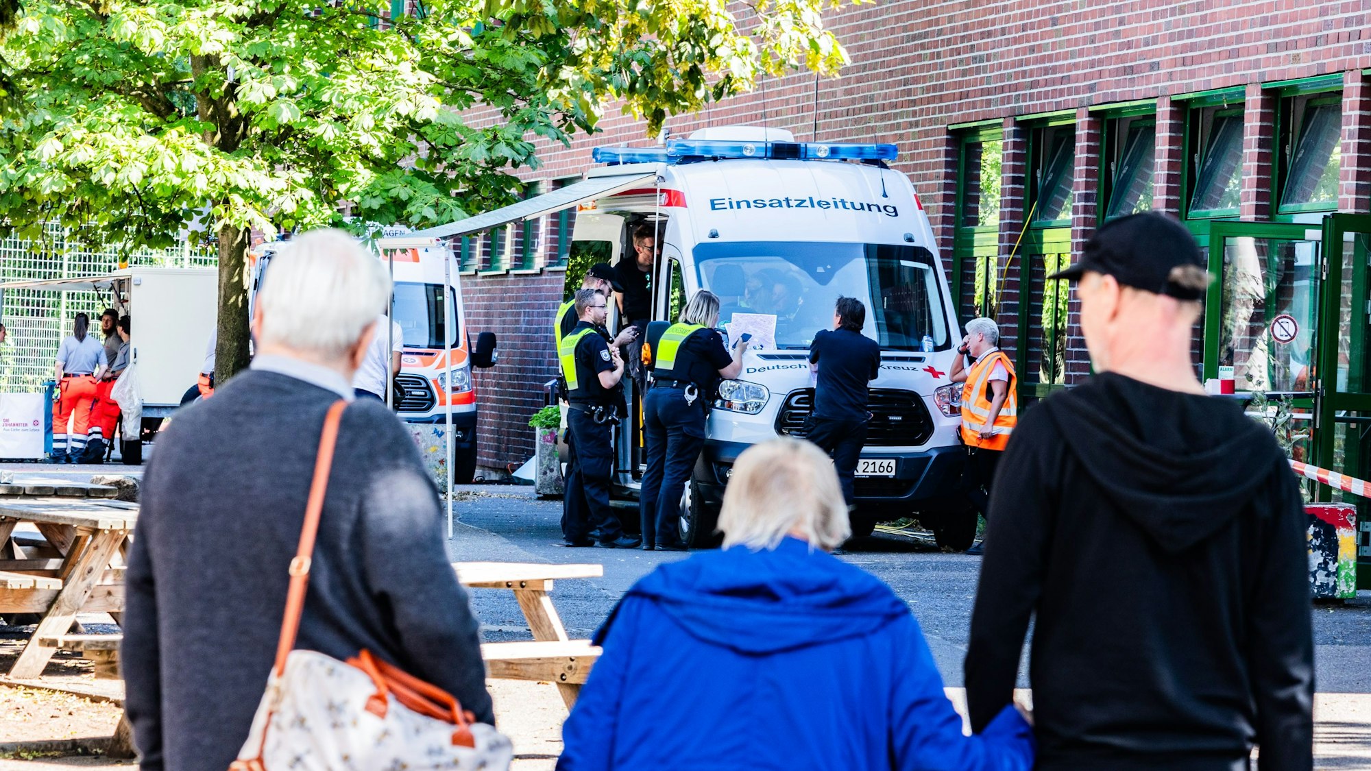 Im Humboldtgymnasium gab es eine Anlaufstelle für Bürger, die ihre Wohnungen verlassen mussten.