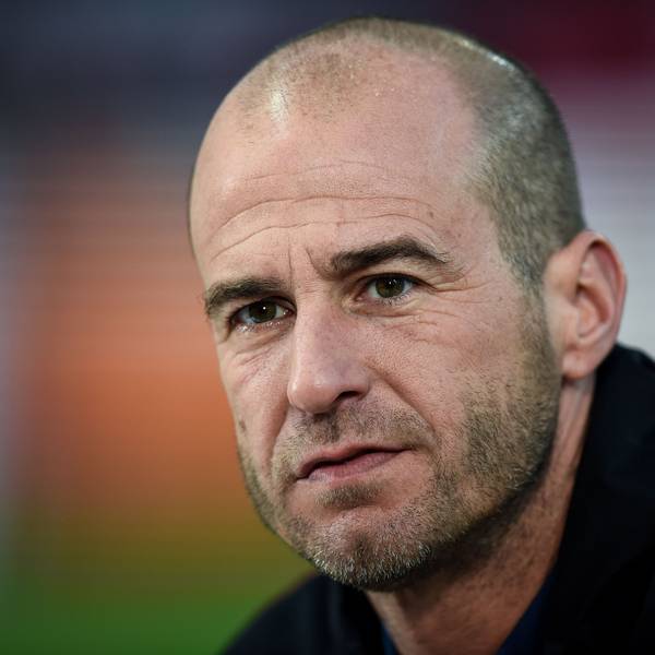 Moderator Mehmet Scholl vor dem Spiel.