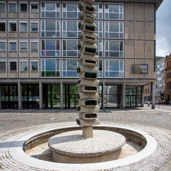 Am Börsenplatz in Köln ist die Zentrale der IHK Köln.