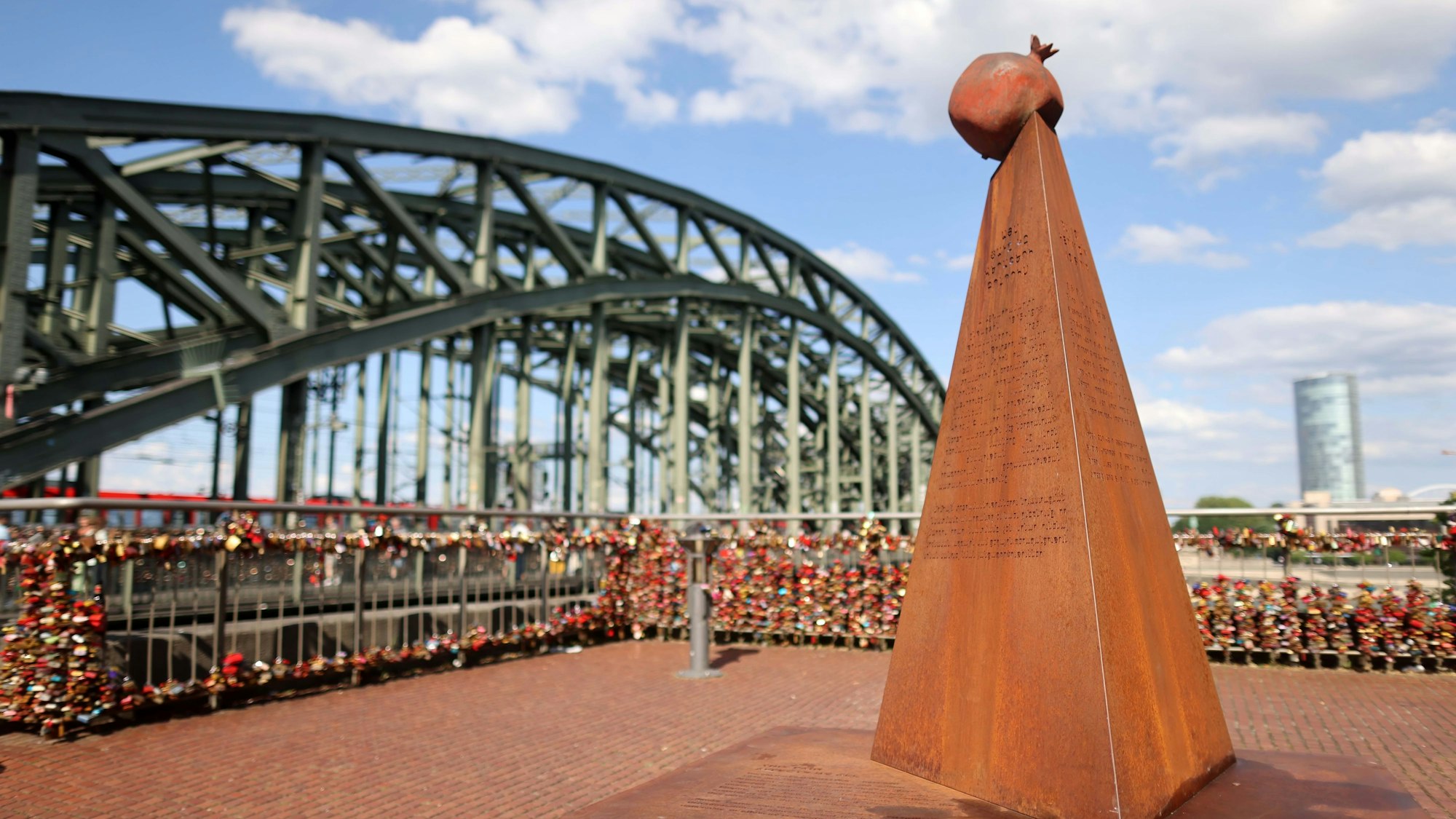 Eine Skulptur, die an den Völkermord an den Armeniern erinnern soll.
