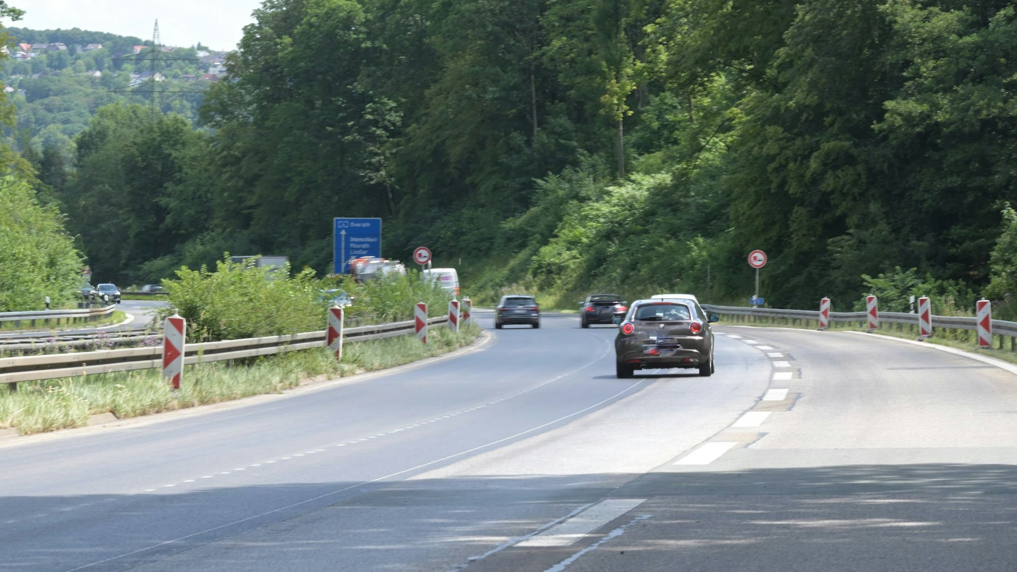 Die A4 zwischen Moitzfeld und Untereschbach wird saniert.