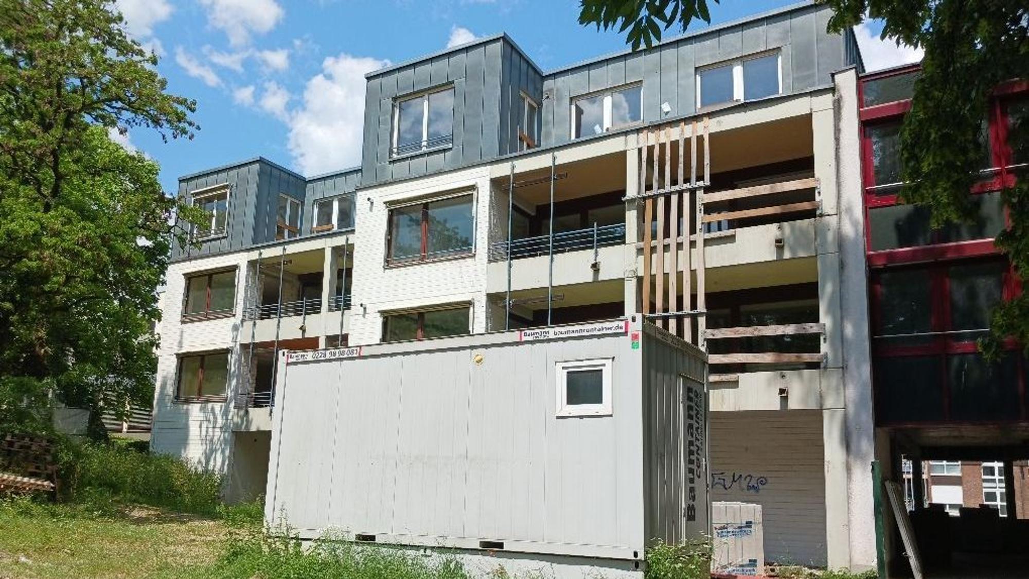 Ein Seniorenzentrum in der Außenansicht.