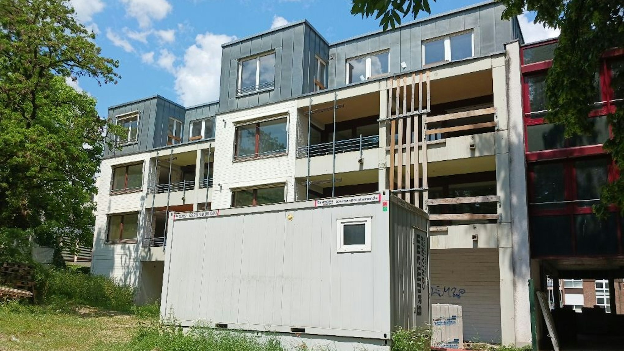 Ein Seniorenzentrum in der Außenansicht.