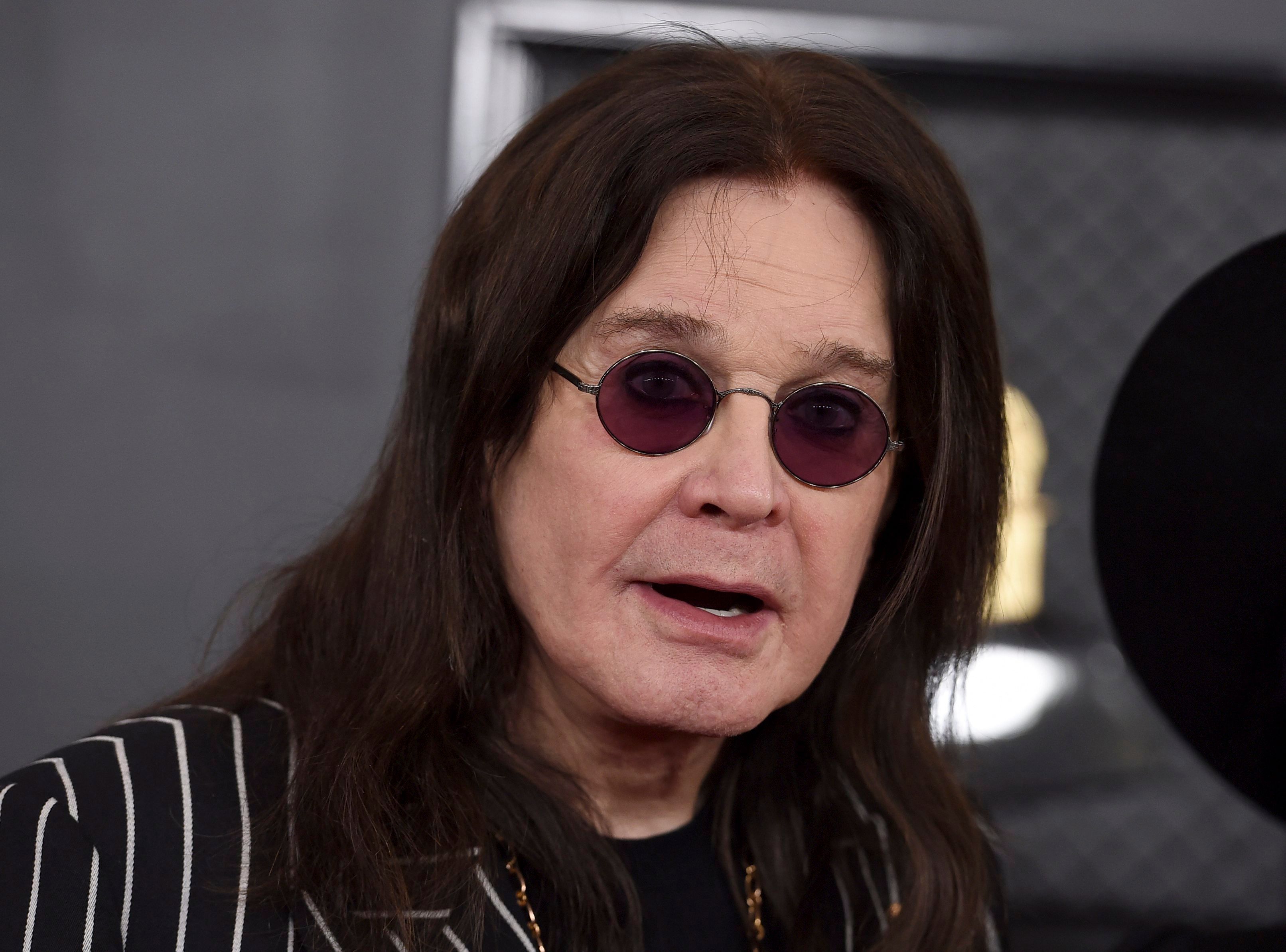 ARCHIV - 27.01.2020, USA, Los Angeles: Der britische Rockstar Ozzy Osbourne trifft zur 62. Verleihung der Grammy Awards im Staples Center ein.