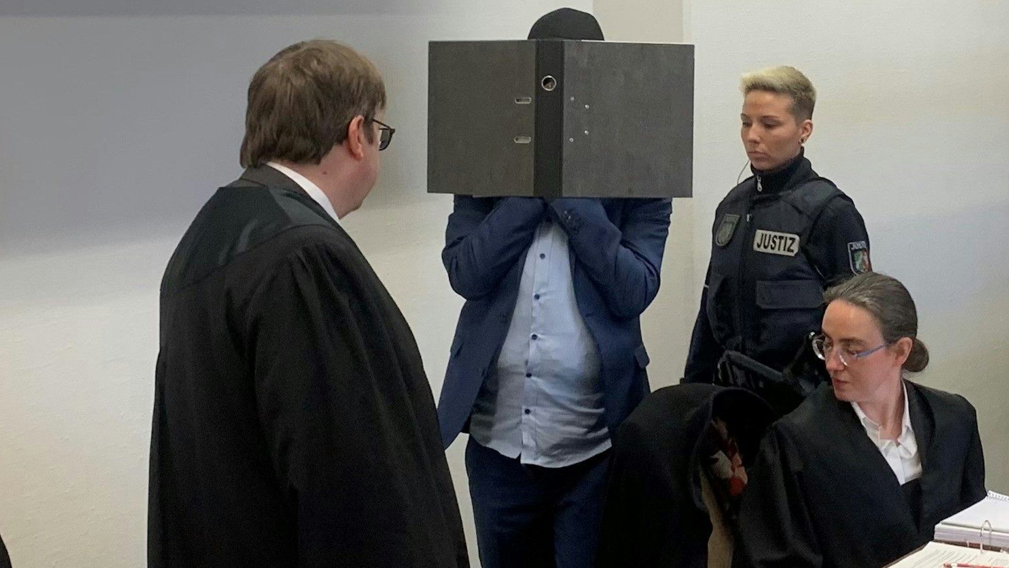 Prozess Babysitter Zollstock