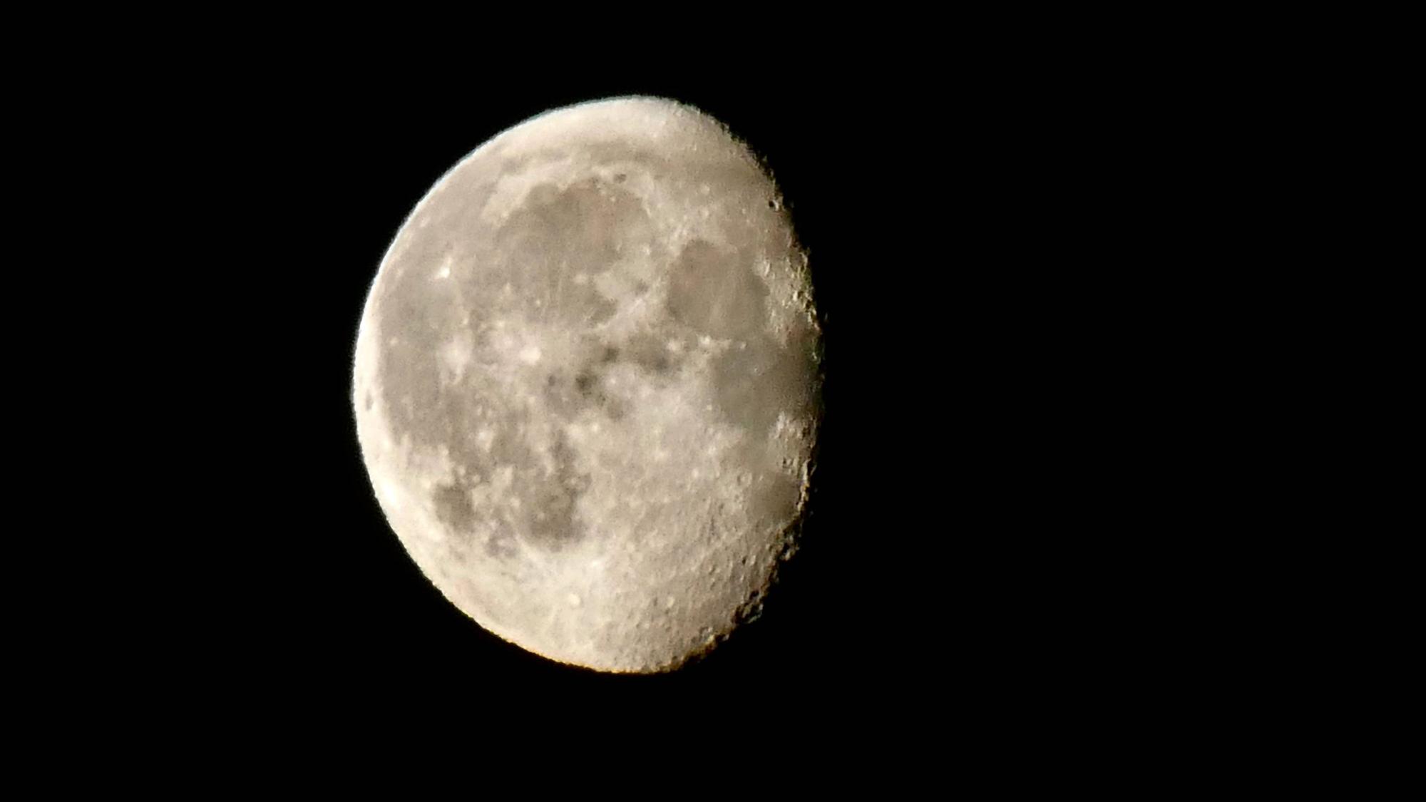 Der Mond.