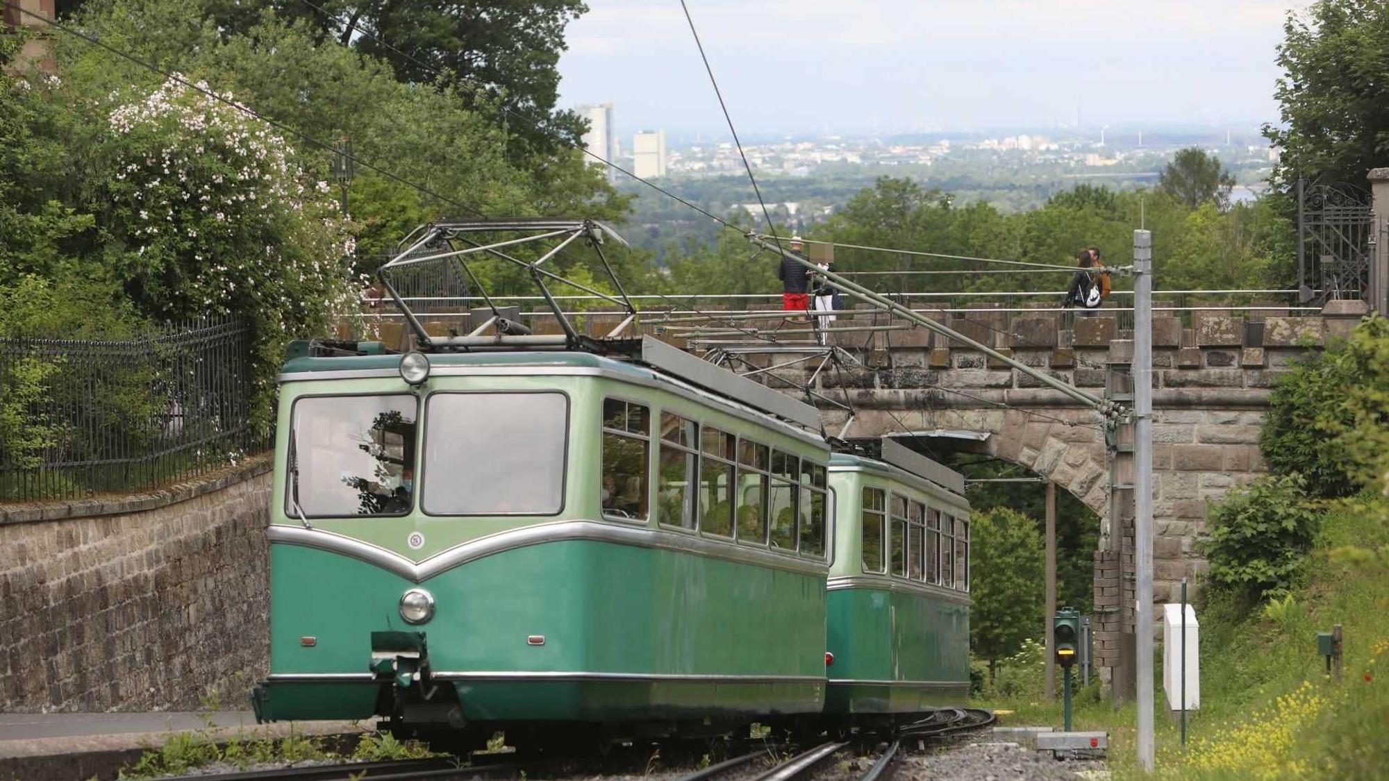 Die Drachenfelsbahn
