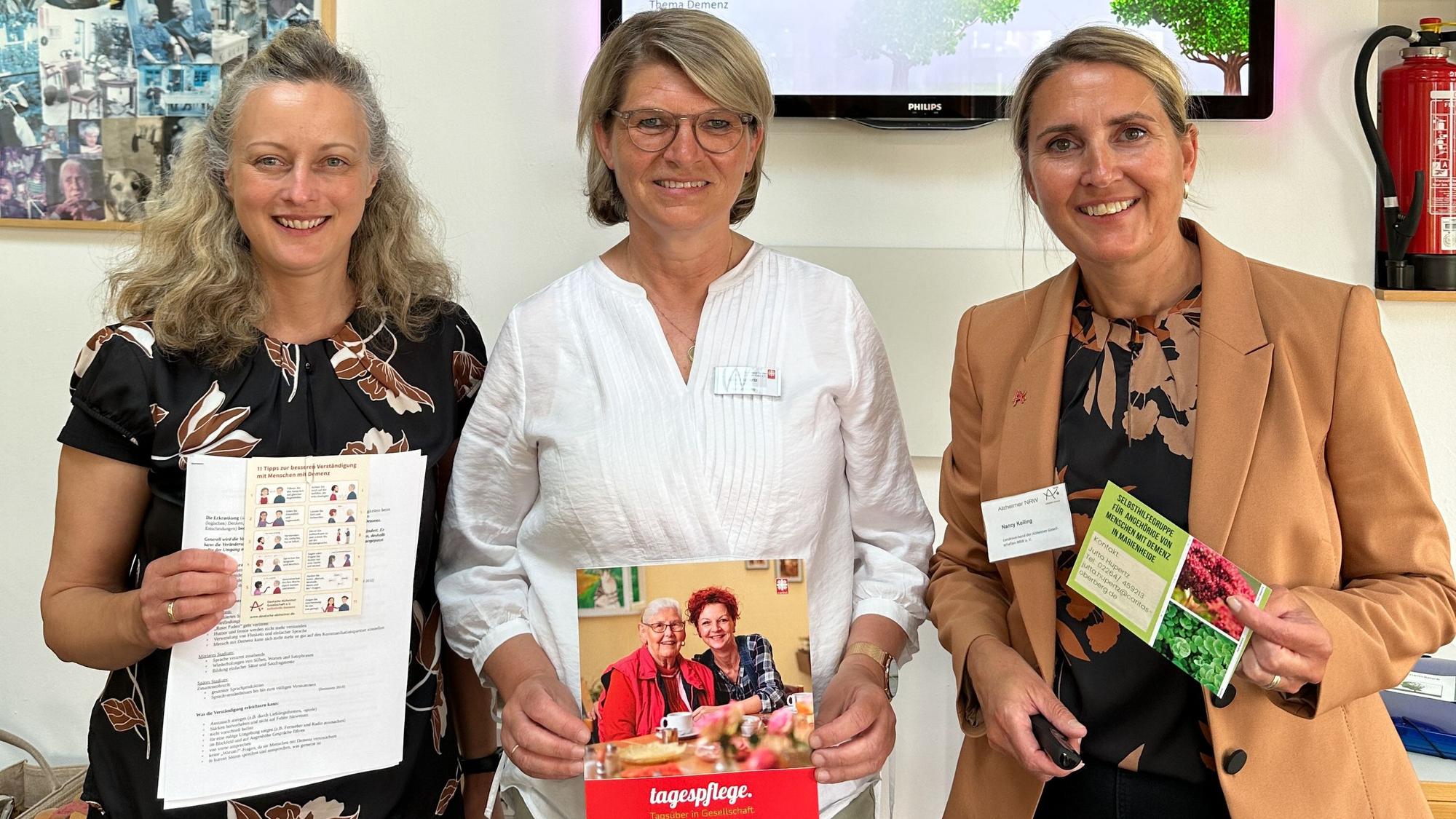 Die neue Gruppe richtet sich insbesondere an Angehörige von Menschen mit Demenz. In Marienheide hat sie sich gerade vorgestellt. Nancy Kolling (r.) hat die Leitung übernommen, ihr zur Seite stehen (v.l.) Nadine Fischer und Jutta Hupertz.