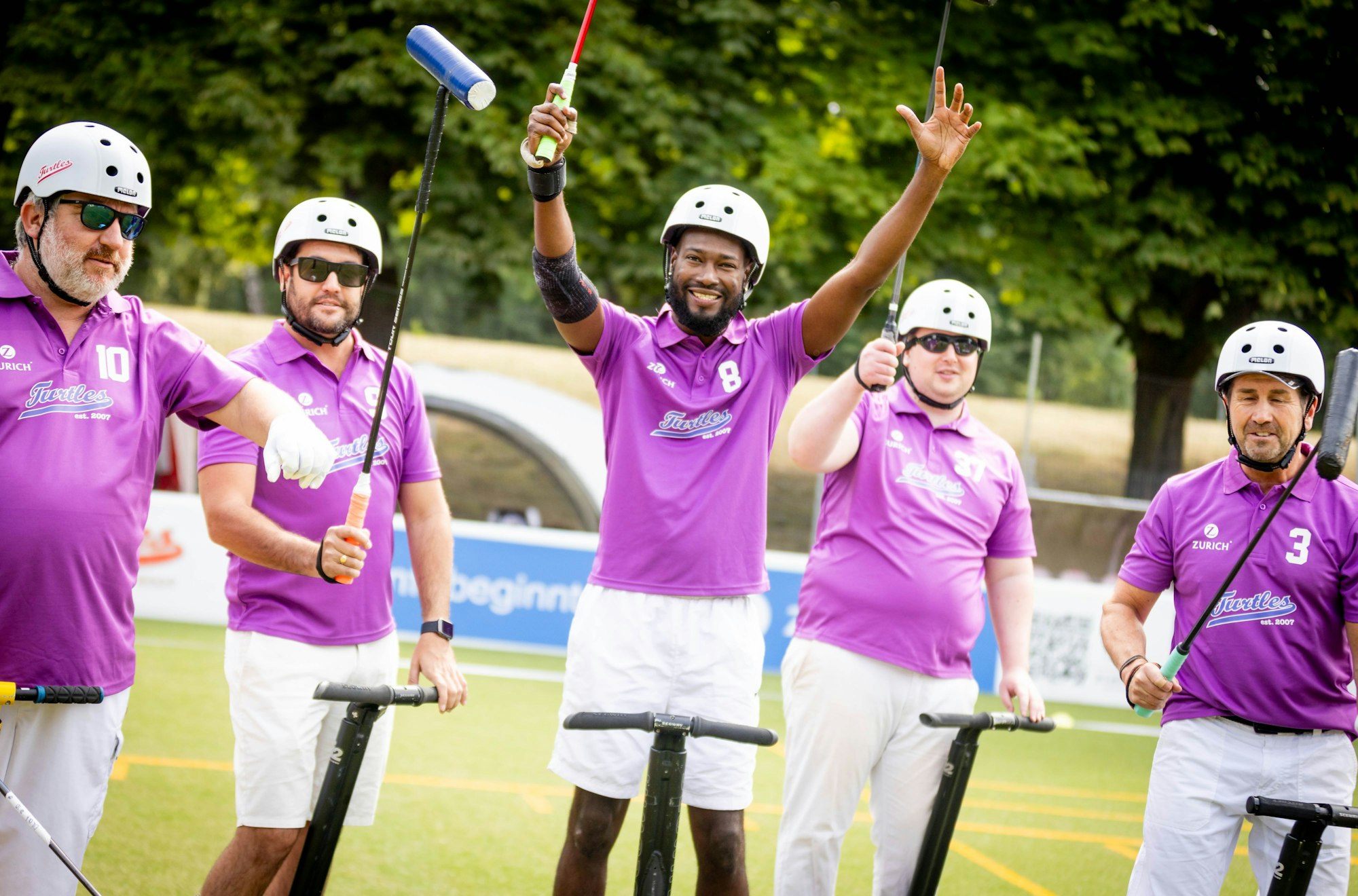 Das Team der Funky Move Turtles beim Eröffnungsspiel (v. l.): Olaf Funke, Daniel Hatch, Nevin Roach, Robert von Otte und Werner Ledwig