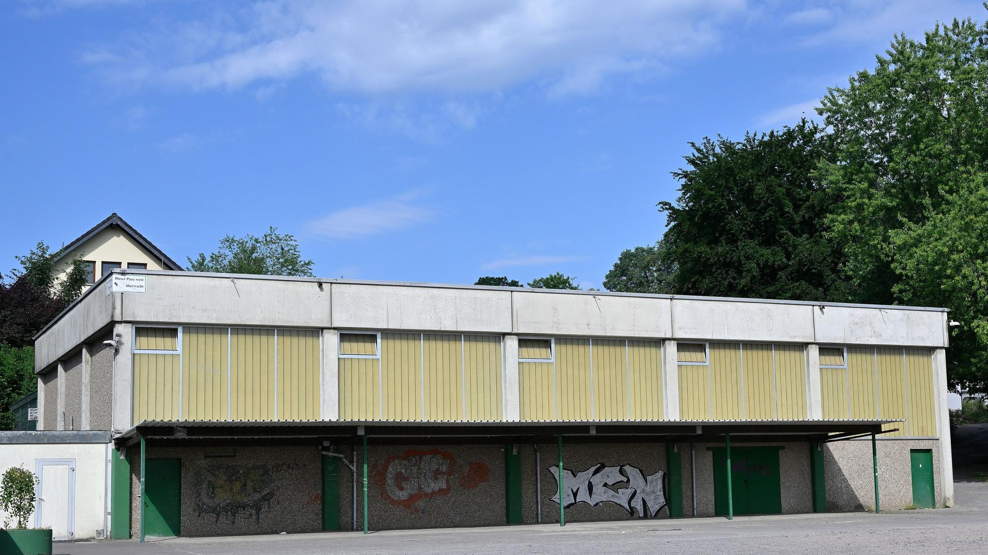 Das Foto zeigt die Sporthalle in Biesfeld.