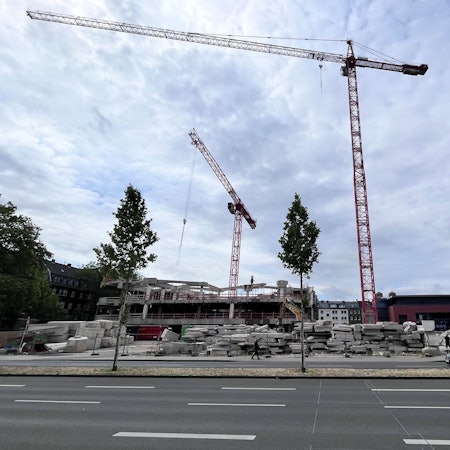 Das Hochhaus des Landschaftsverband Rheinland am Ottoplatz in Deutz ist Geschichte.