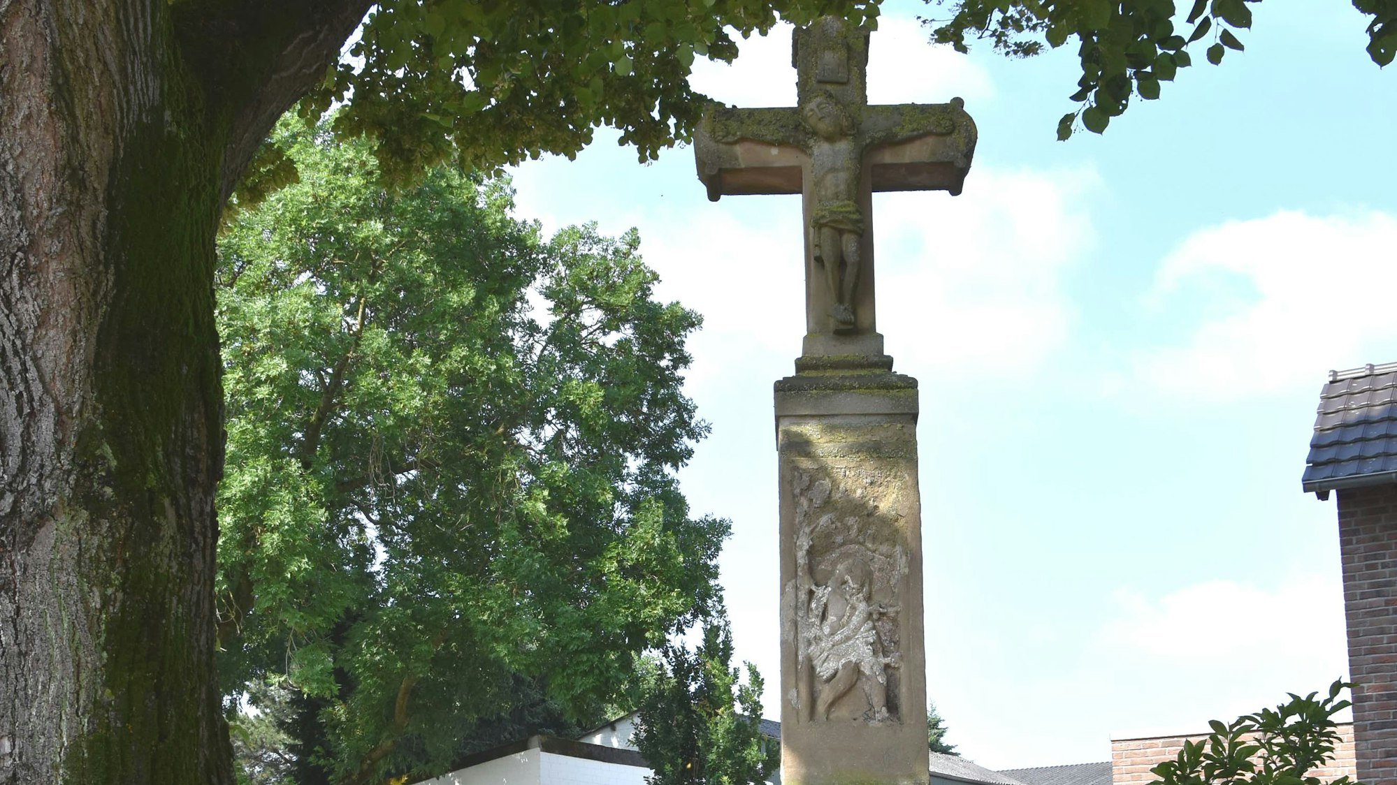 Bild 1: Eine Wegekreuz