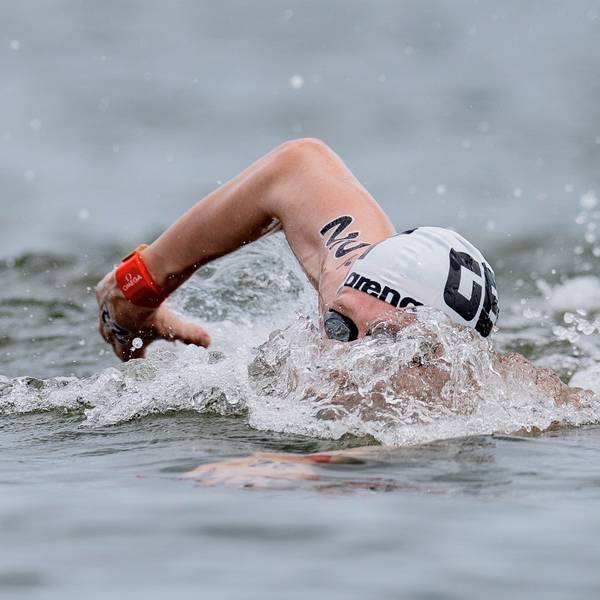 18.07.2023, Japan, Fukuoka: Schwimmen: Weltmeisterschaft; Fukuoka 2023, Freiwasser: Florian Wellbrock im Wasser. Foto: Jo Kleindl/DSV/dpa +++ dpa-Bildfunk +++