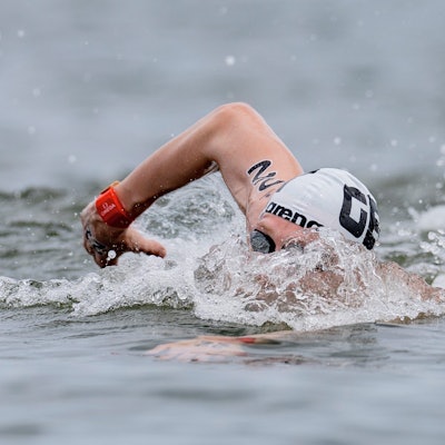 18.07.2023, Japan, Fukuoka: Schwimmen: Weltmeisterschaft; Fukuoka 2023, Freiwasser: Florian Wellbrock im Wasser. Foto: Jo Kleindl/DSV/dpa +++ dpa-Bildfunk +++