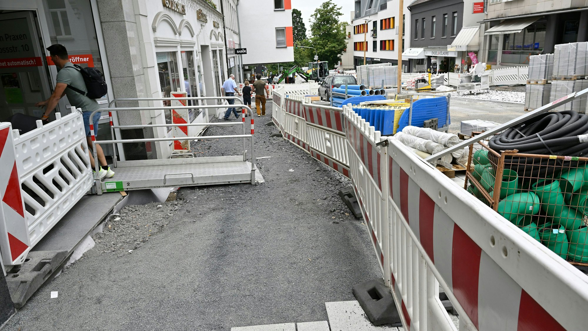 Auf der Schloßstraße in Bensberg laufen Bauarbeiten.