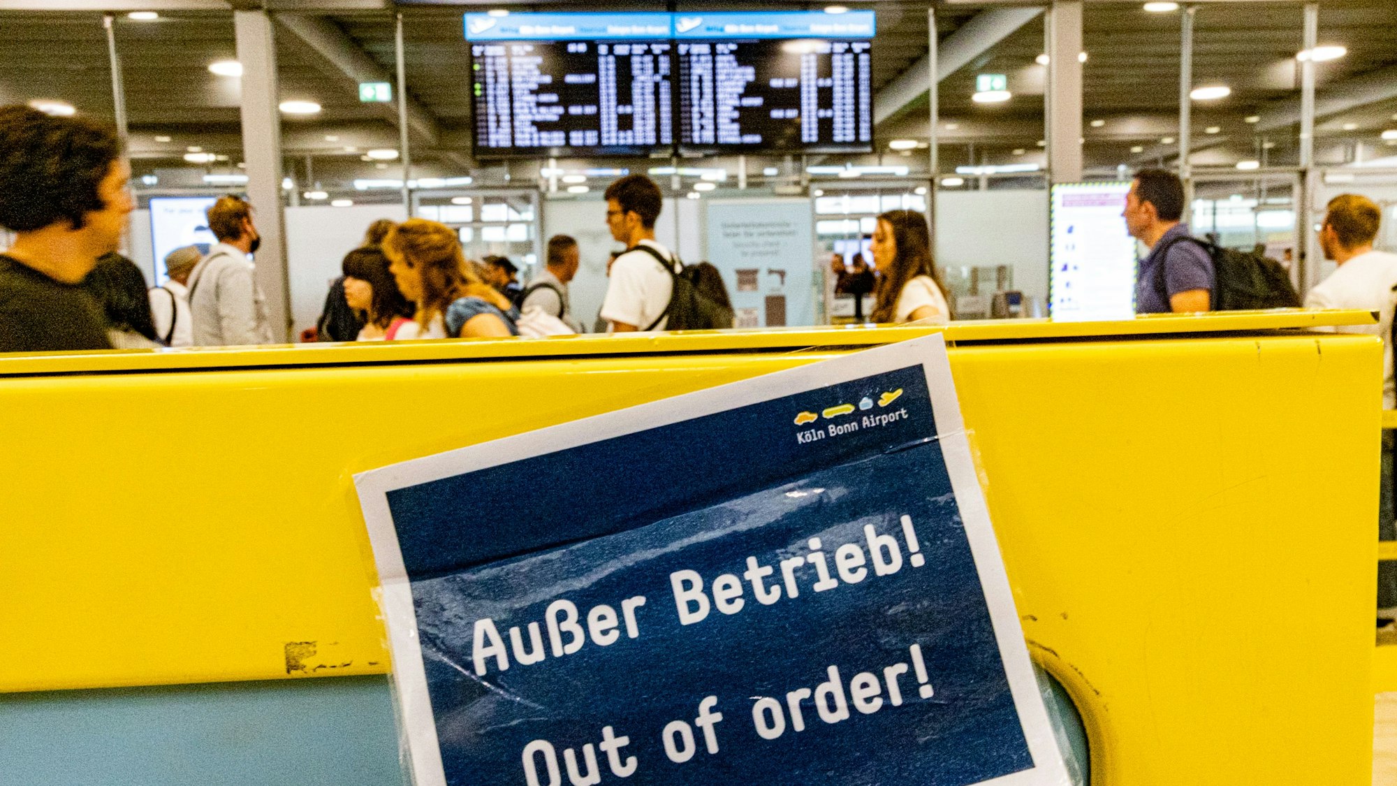 Generell renovierungsbedürftig: So empfinden manche Passagiere den Flughafen Köln/Bonn. Andere loben in allerdings auch auf Google.