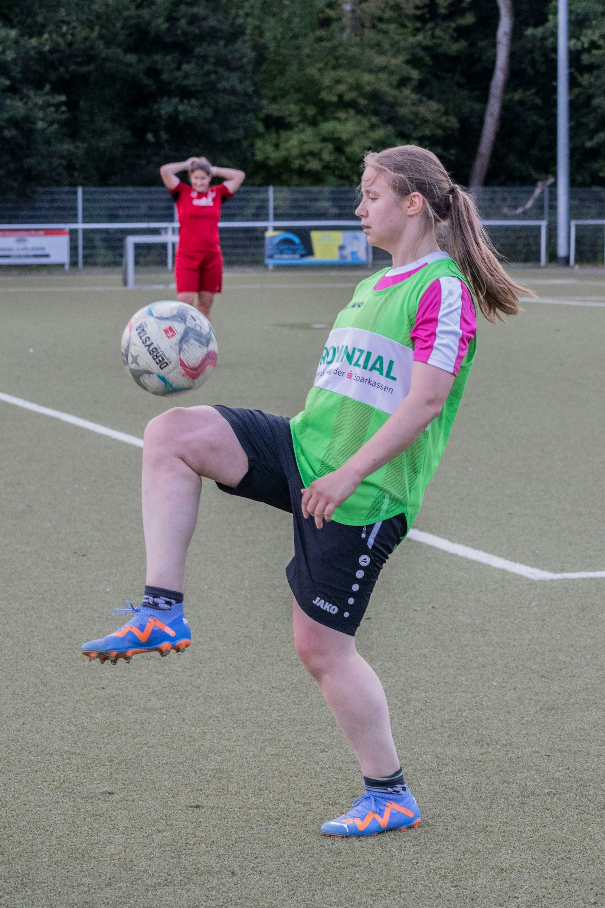 Den Ball in der Luft zu halten, gehört mit zu den Grundanforderungen.