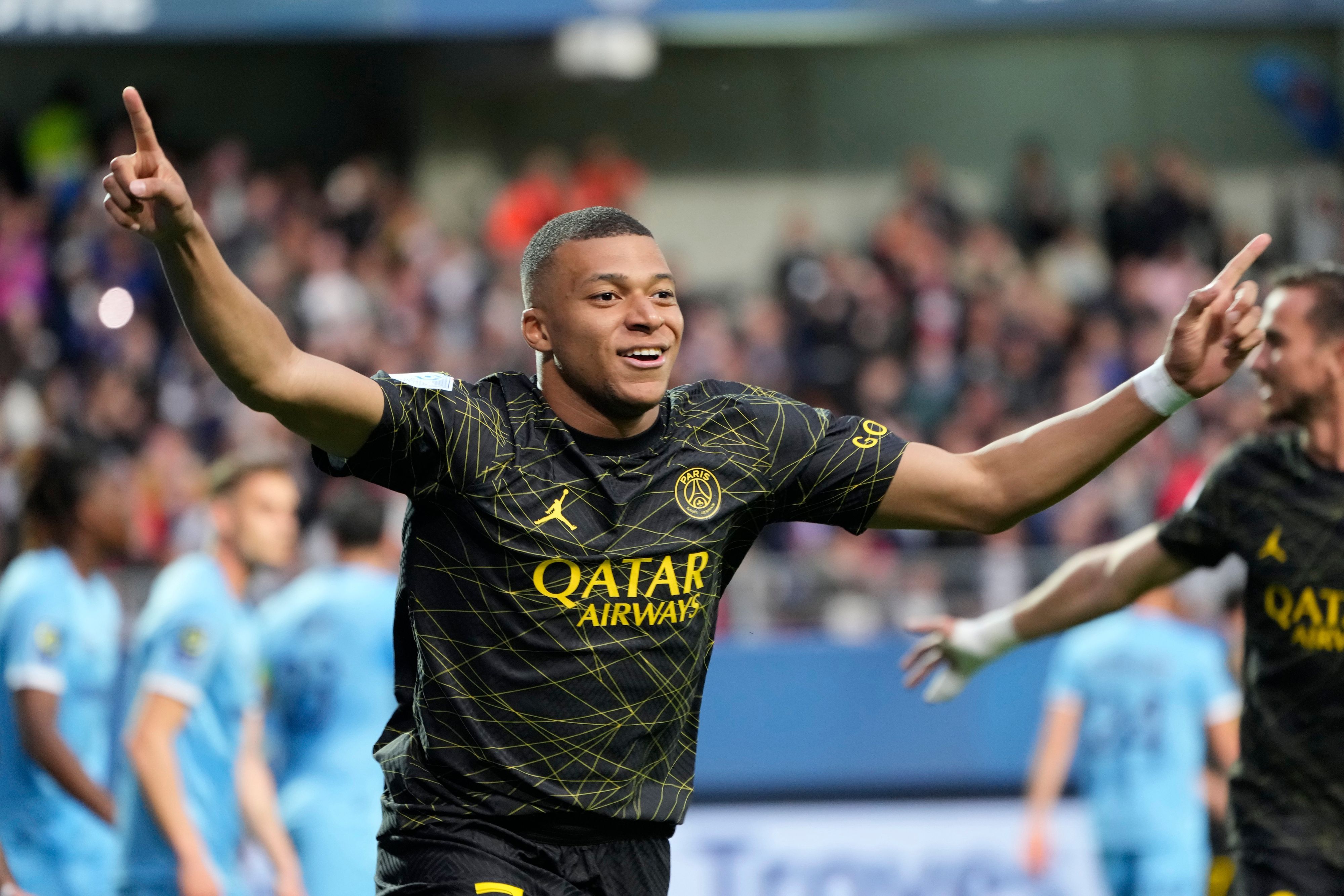 Kylian Mbappé war 2017 für 180 Millionen Euro von AS Monaco zu PSG gewechselt. (Archivbild)