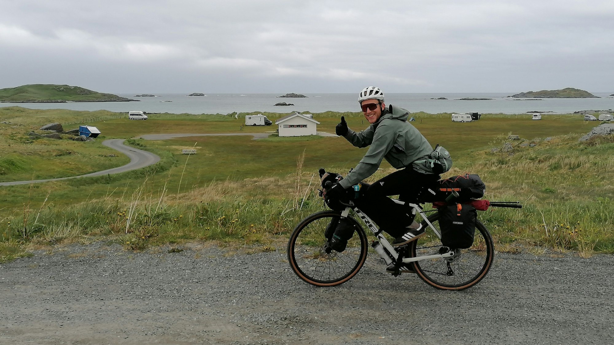 Der Kölner auf seinem Fahrrad.