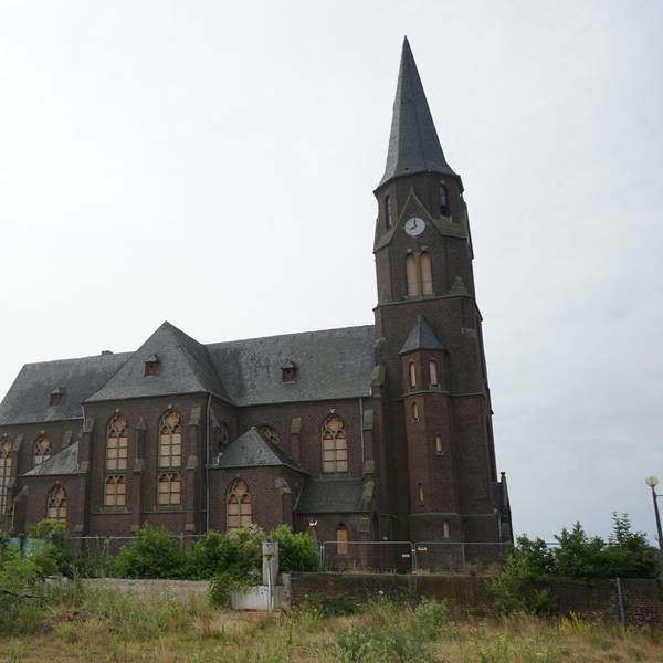 Die alte Kirche in Manheim.