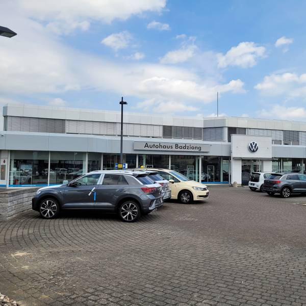 Das Foto zeigt die Autohaus Badziong GmbH & Co. KG an der Siemensstraße. Das Unternehmen ist insolvent.
