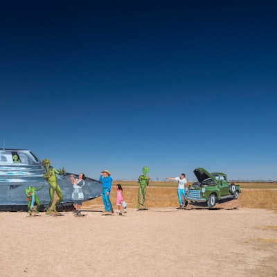 Debatten über Ufos sind in den USA schon lange Kult: Hier begrüßt eine fliegende Untertasse die Besucher der Stadt Roswell im US-Bundesstaat New Mexico. Nach der Aussage eines Ex-Offiziers bekommen Ufo-Theorien nun neuen Aufwind. (Archivbild)